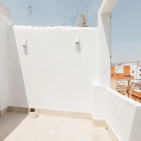 Penthouse With Terrace 2 Bedrooms 2 Bathrooms Lägenhet
