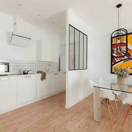 아파트 Penthouse With Terrace 2 Bedrooms 2 Bathrooms *