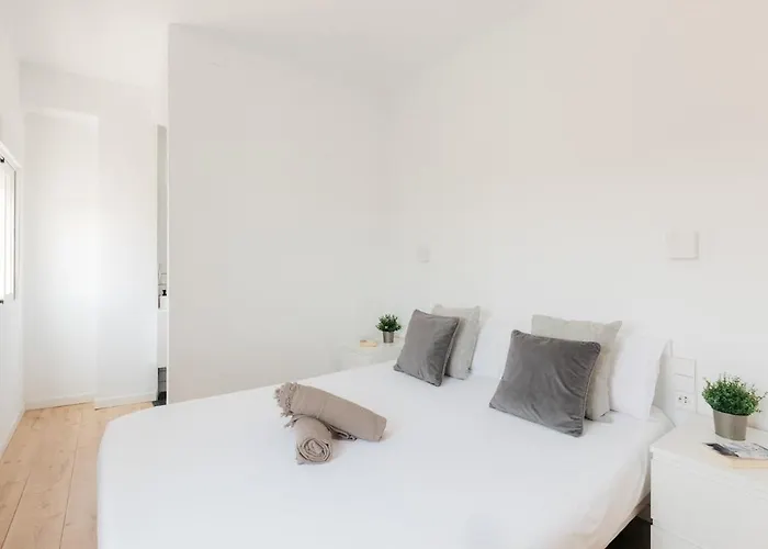 Penthouse With Terrace 2 Bedrooms 2 Bathrooms Lägenhet Valencia